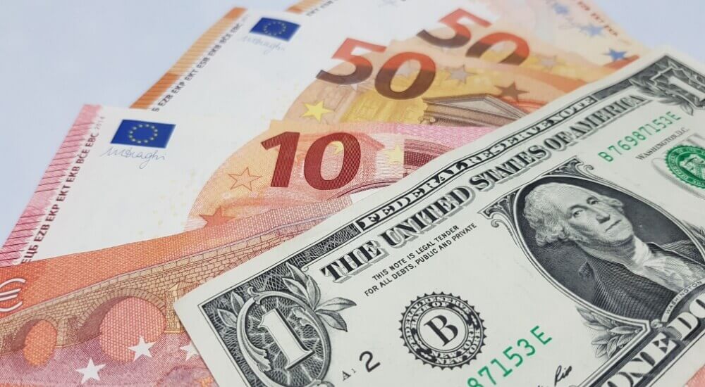 Евро и доллары с дефектами